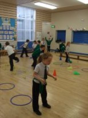 Primary 3 GAA with Aoife